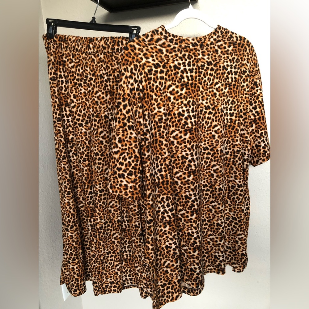 Dressed in LALA Leopard Playsuit (2 Piece Set) Size Small